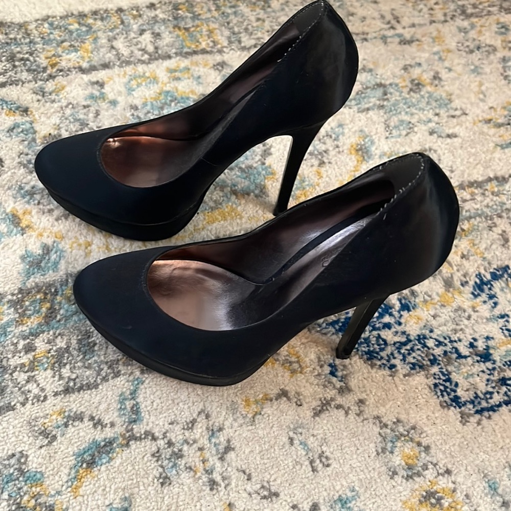 Charles David satin black pumps. Worn once. 4inch heel.